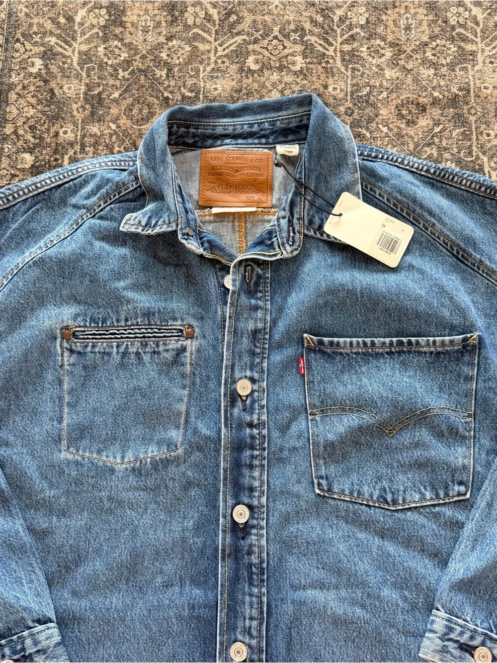 NWT Levi’s Men’s Oversized Twisted Shacket Denim Shirt Jacket Medium Wash Sz XL